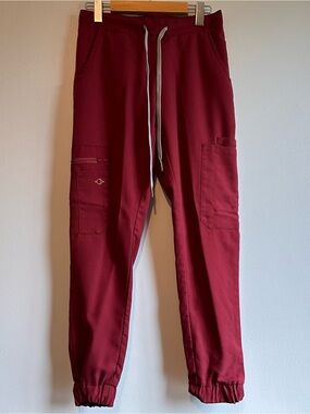 LUNA Jogger Scrub Pants/Burgundy/Women’s XS